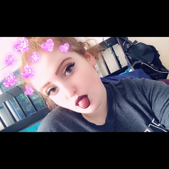 Meet your Posher, Marieka - Picture 2 of 6